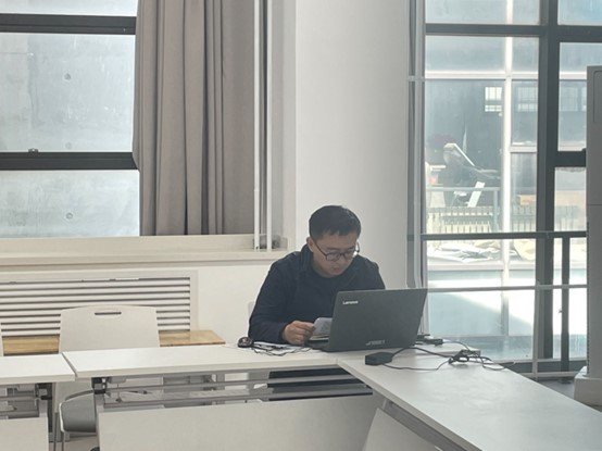 各党支部书记
