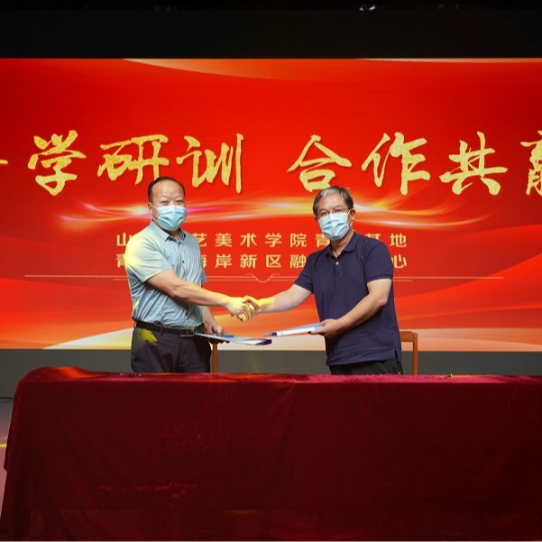 省委外办宣传调研处负责人易先洲