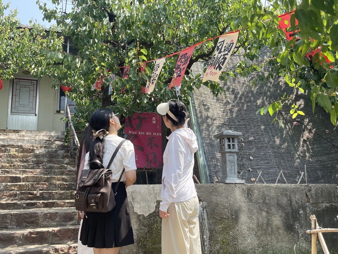 办事处副主任史燕结合街道农文旅发展现